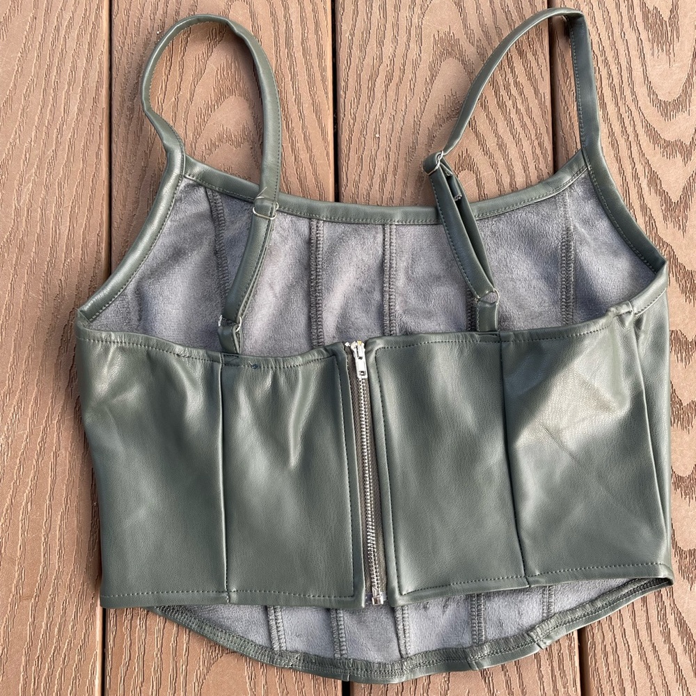 Two Set Olive Green Set - Picture 5 of 12